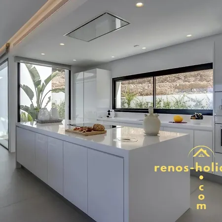 Luxxury With Pool Holiday home Santa Eularia des Riu