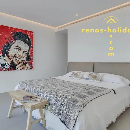Holiday home Luxxury With Pool Santa Eularia des Riu