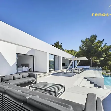 Luxxury With Pool * Santa Eularia des Riu